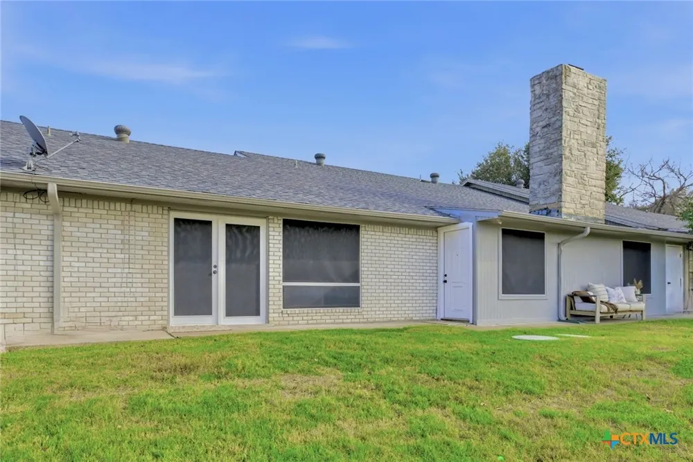 1710 Old Mill Road #12 Salado, TX 76571