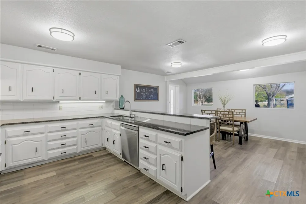 1710 Old Mill Road #12 Salado, TX 76571