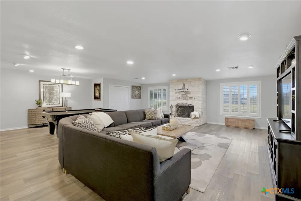 1710 Old Mill Road #12 Salado, TX 76571