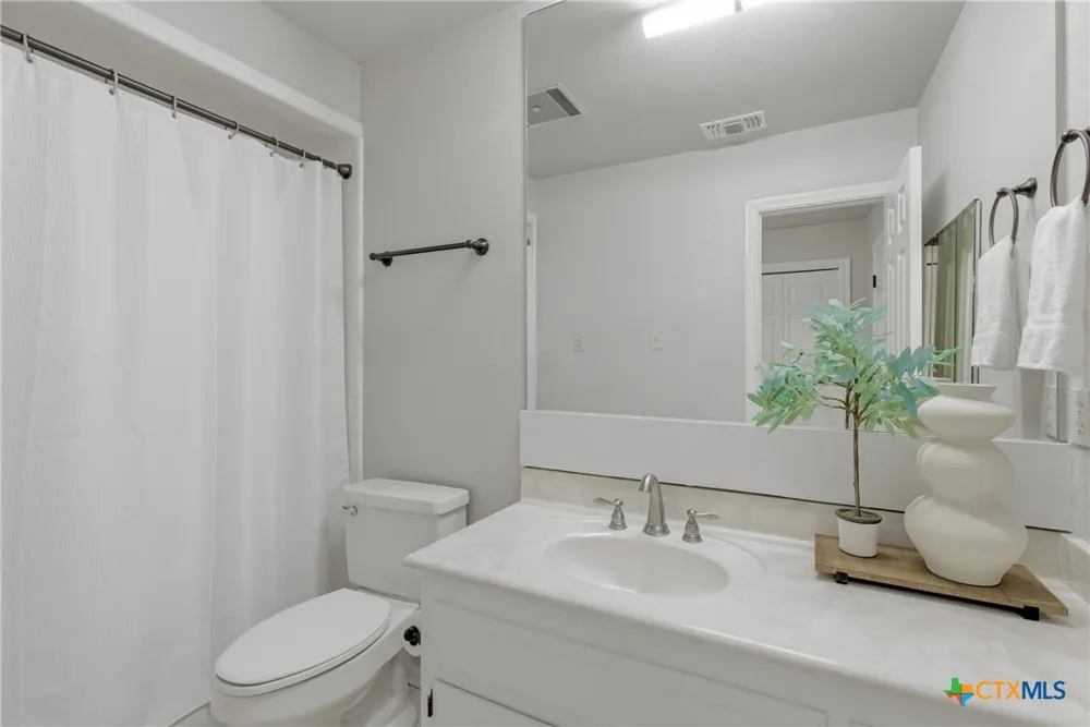 1710 Old Mill Road #12 Salado, TX 76571