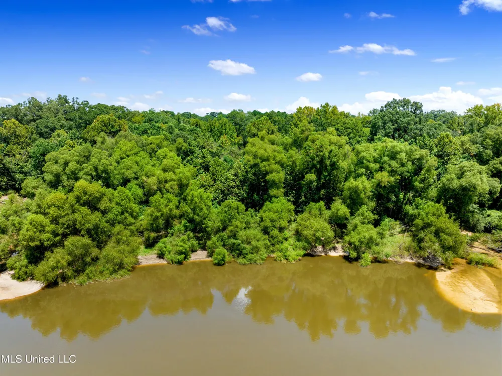 Hawkins Avenue Columbia, MS 39429