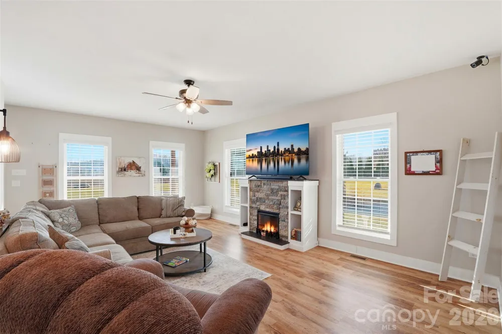 16659 Five Point Road Locust, NC 28097