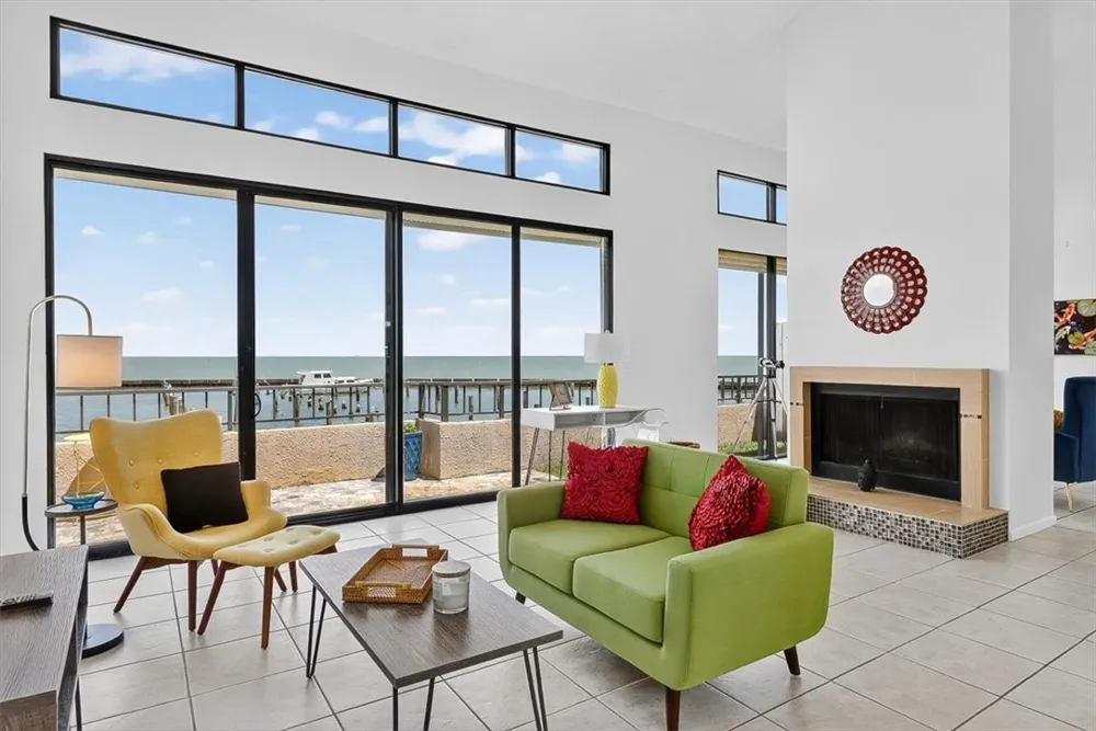 1400 E Ocean Drive #2 Corpus Christi, TX 78404