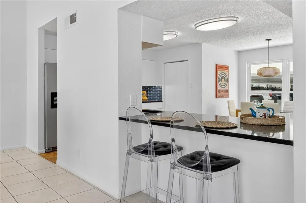 1400 E Ocean Drive #2 Corpus Christi, TX 78404