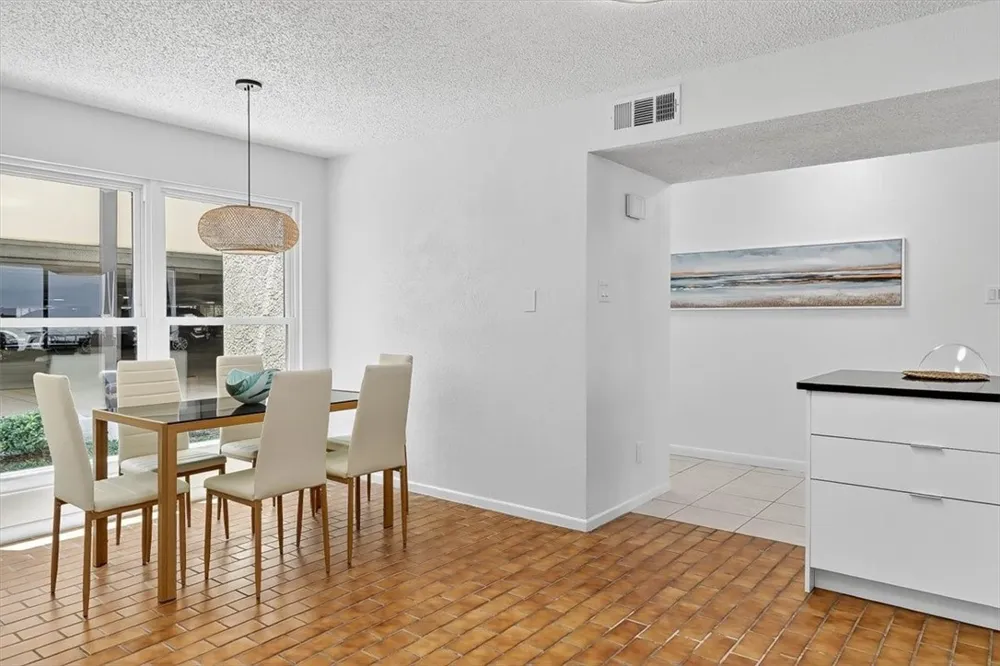 1400 E Ocean Drive #2 Corpus Christi, TX 78404