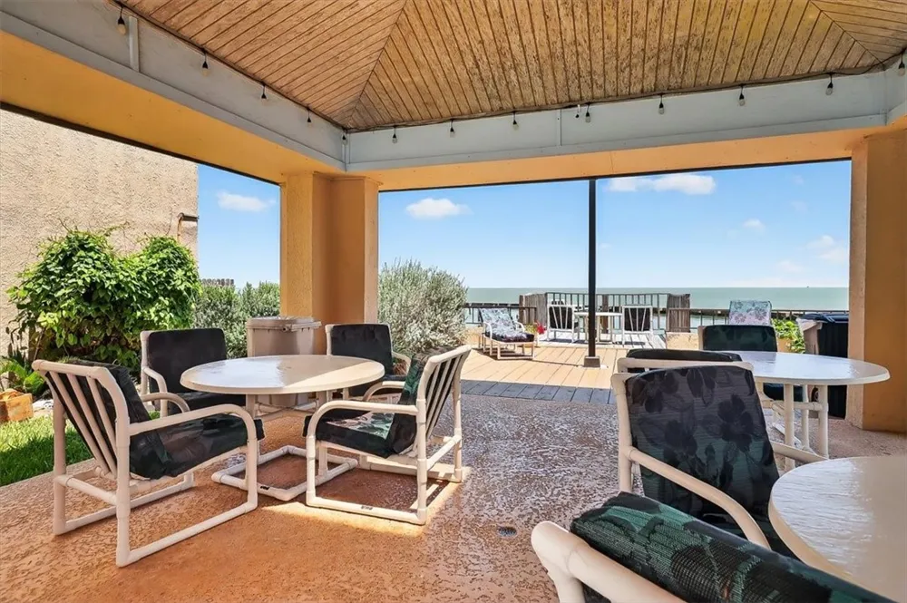 1400 E Ocean Drive #2 Corpus Christi, TX 78404