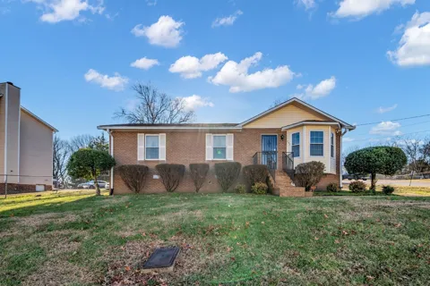 717 Flint Ridge Dr