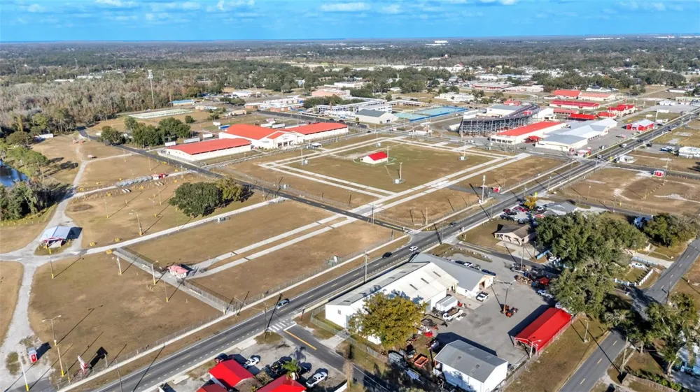 23 VIOLET STREET Plant City, FL 33563