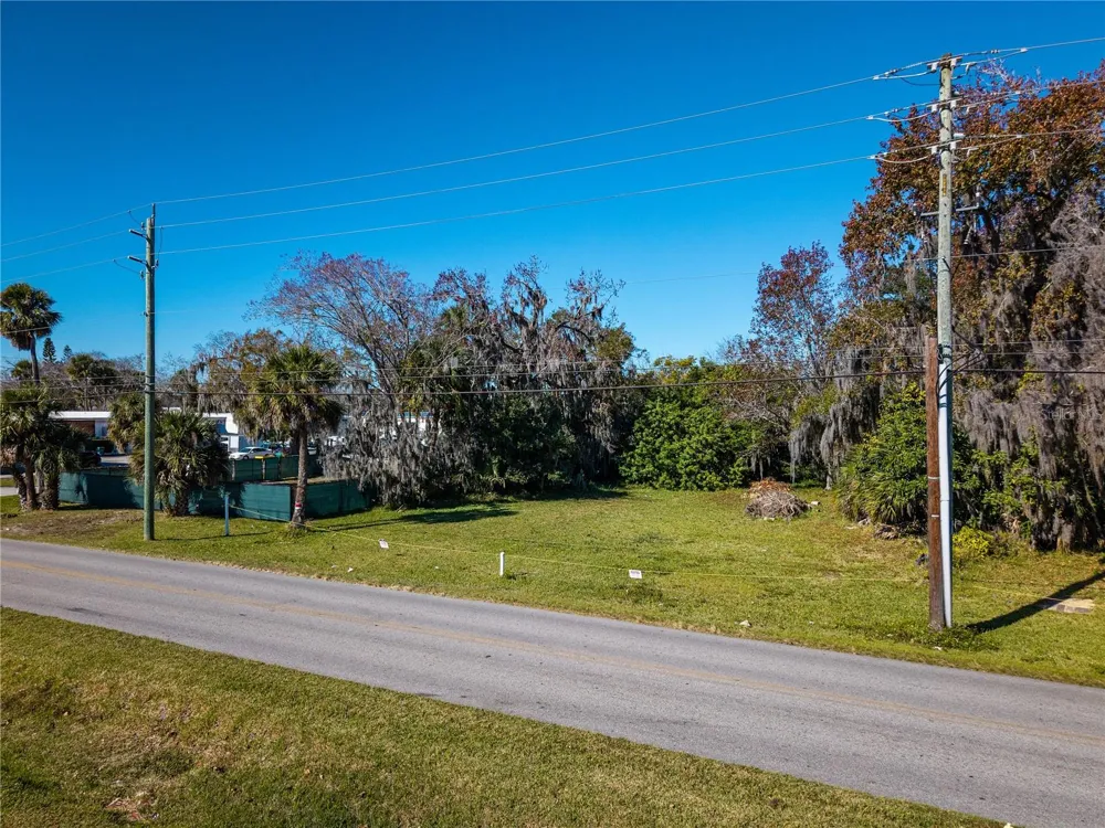 818 6TH STREET Daytona Beach, FL 32117