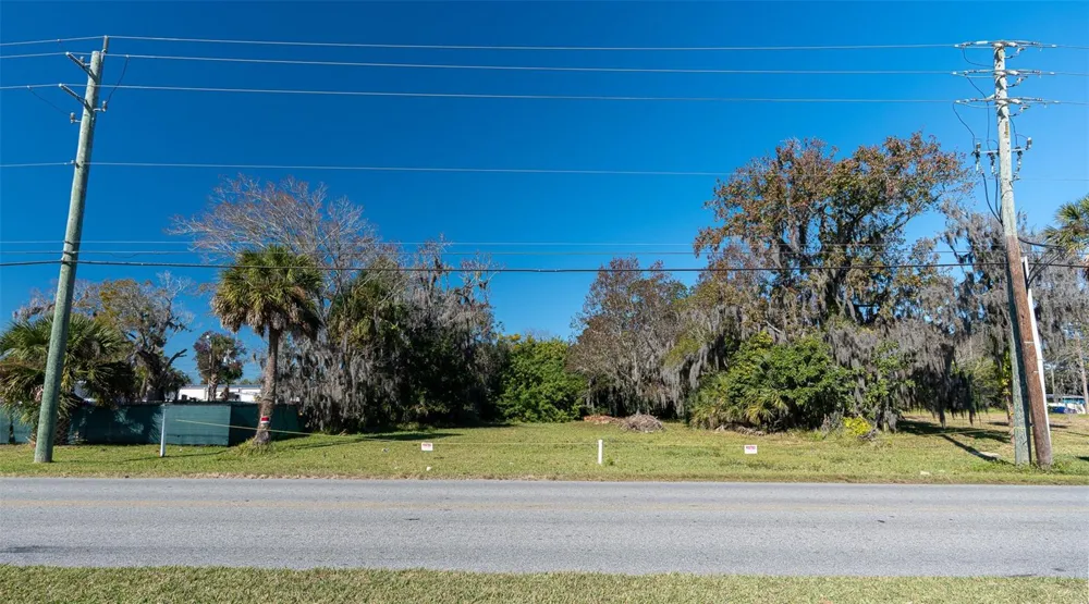 818 6TH STREET Daytona Beach, FL 32117