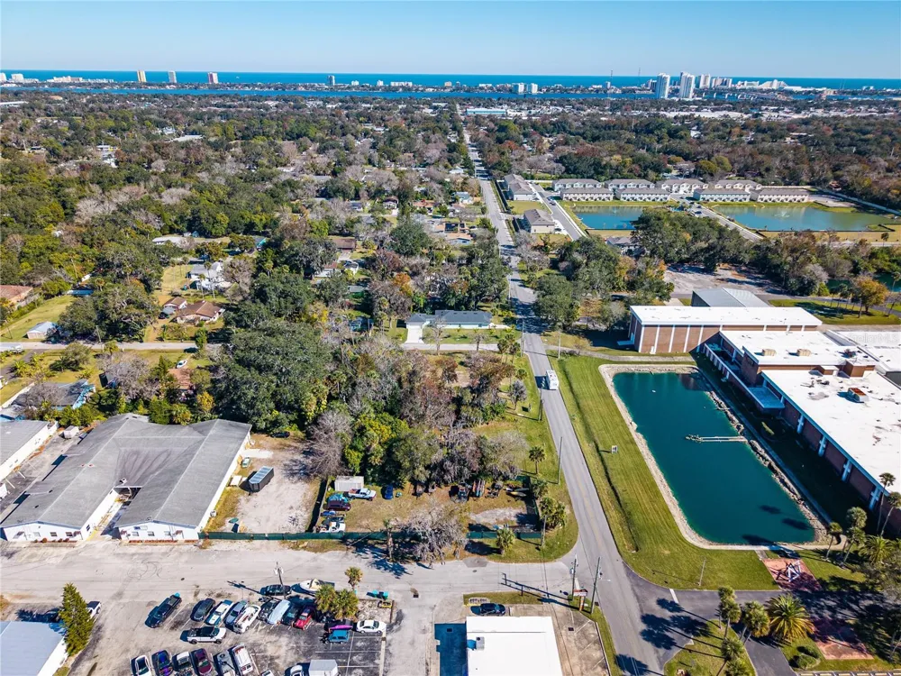 818 6TH STREET Daytona Beach, FL 32117