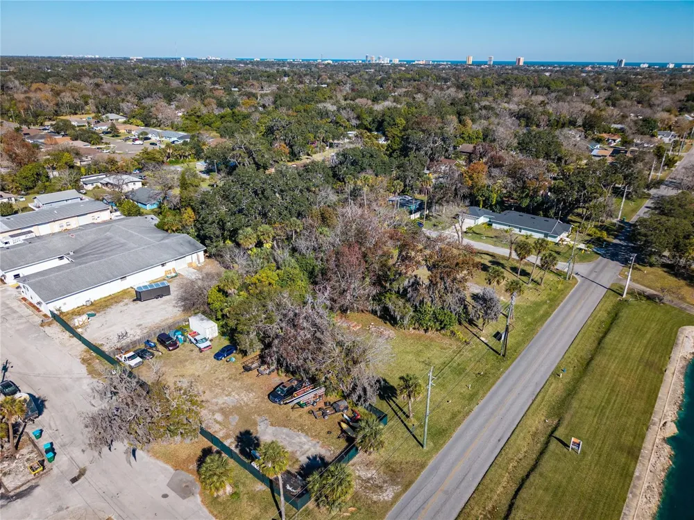 818 6TH STREET Daytona Beach, FL 32117