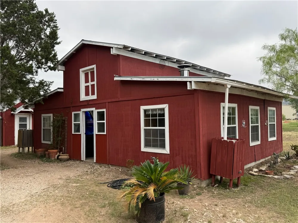 28799 US Highway 83 Concan, TX 78838