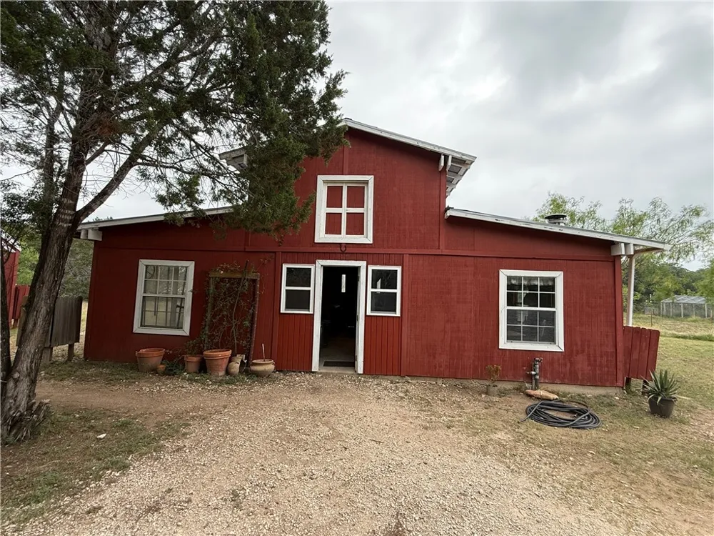 28799 US Highway 83 Concan, TX 78838