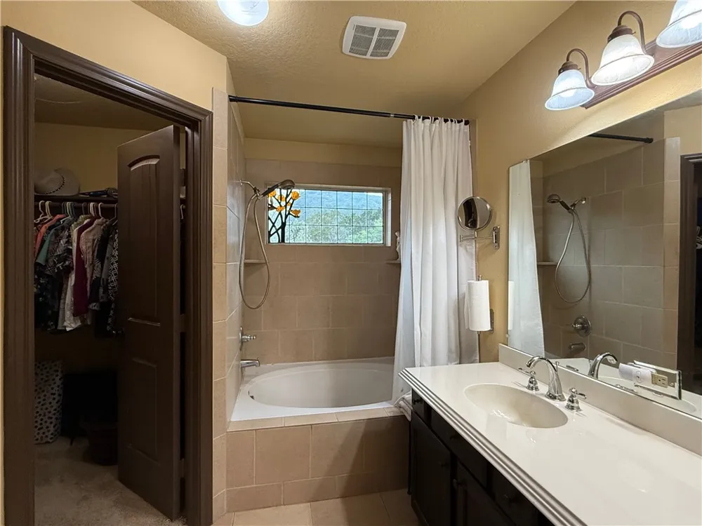 28799 US Highway 83 Concan, TX 78838