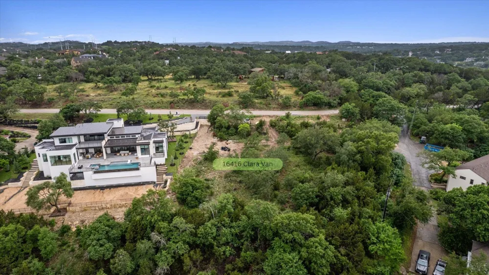 16146 Clara Van Street Lakeway, TX 78734