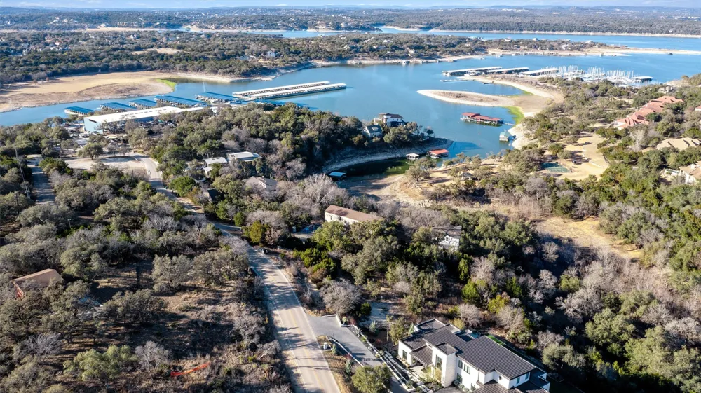 16146 Clara Van Street Lakeway, TX 78734
