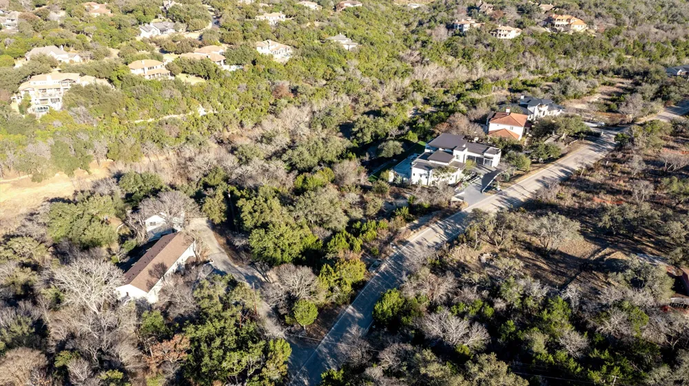 16146 Clara Van Street Lakeway, TX 78734