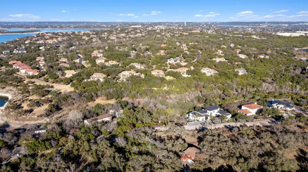 16146 Clara Van Street Lakeway, TX 78734