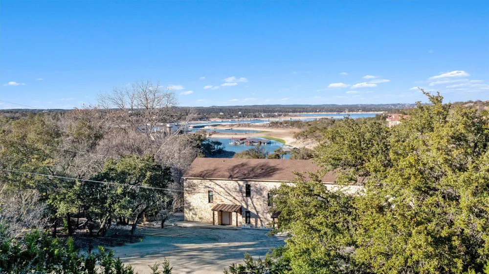 16146 Clara Van Street Lakeway, TX 78734
