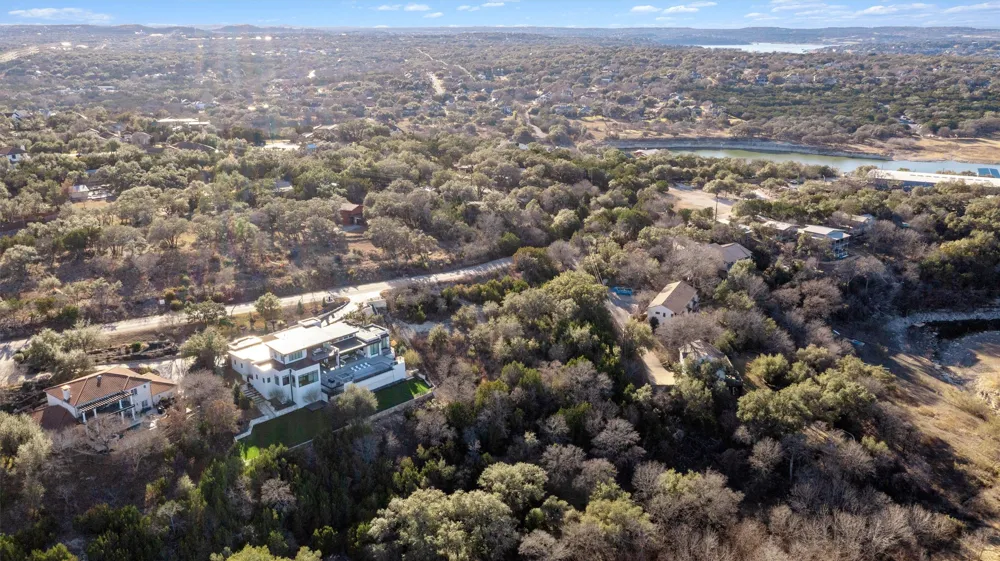 16146 Clara Van Street Lakeway, TX 78734