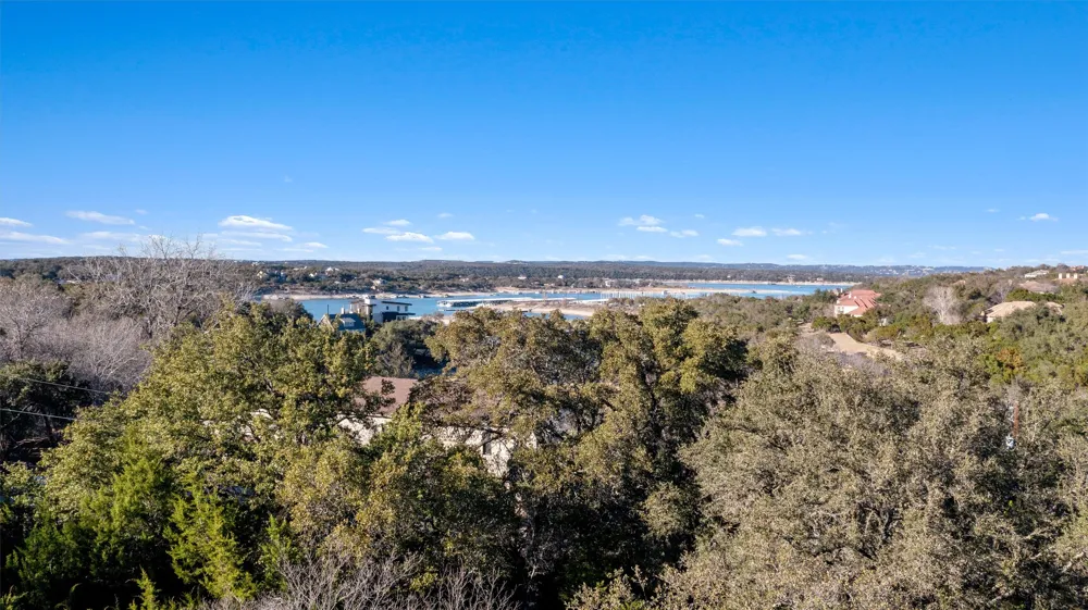 16146 Clara Van Street Lakeway, TX 78734