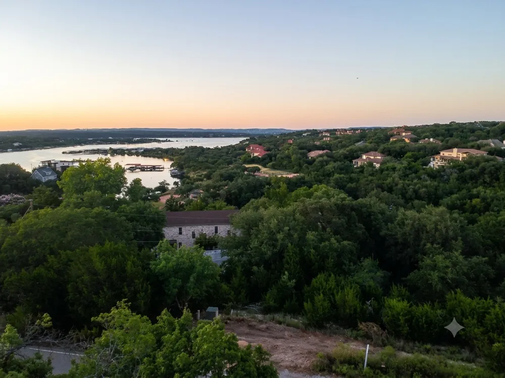 16146 Clara Van Street Lakeway, TX 78734