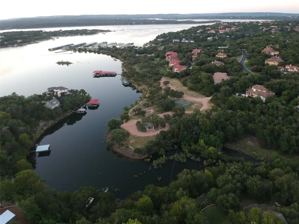 16146 Clara Van Street Lakeway, TX 78734