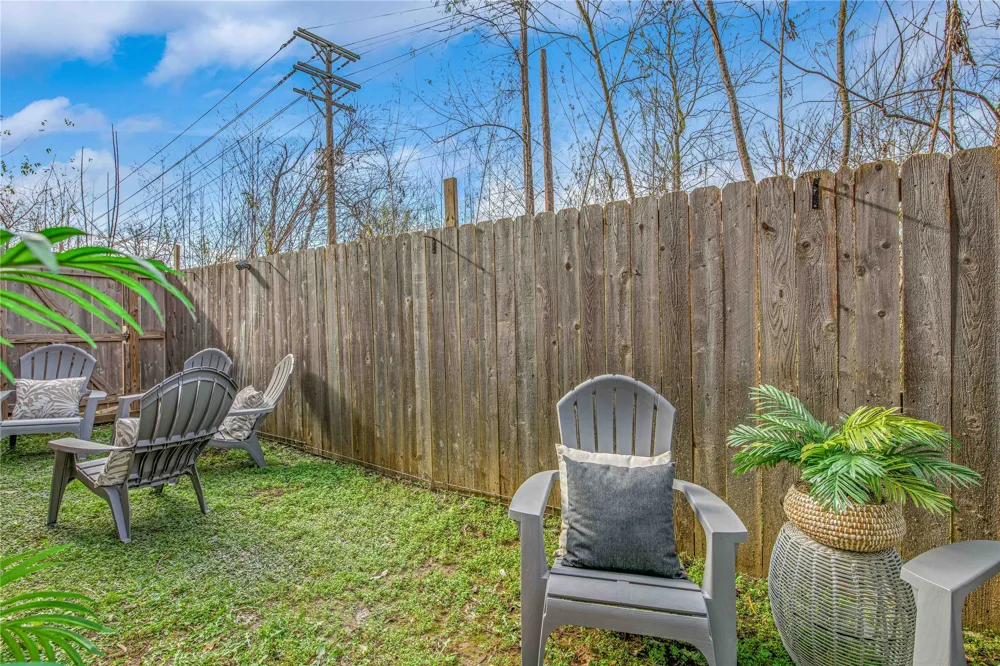 206 Tarrow Street College Station, TX 77840