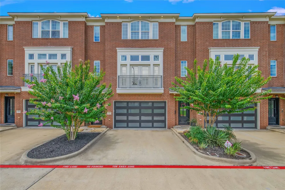 206 Tarrow Street College Station, TX 77840