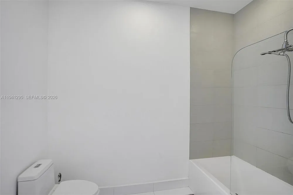 2600 E Hallandale Beach Blvd #T3303 Hallandale Beach, FL 33009