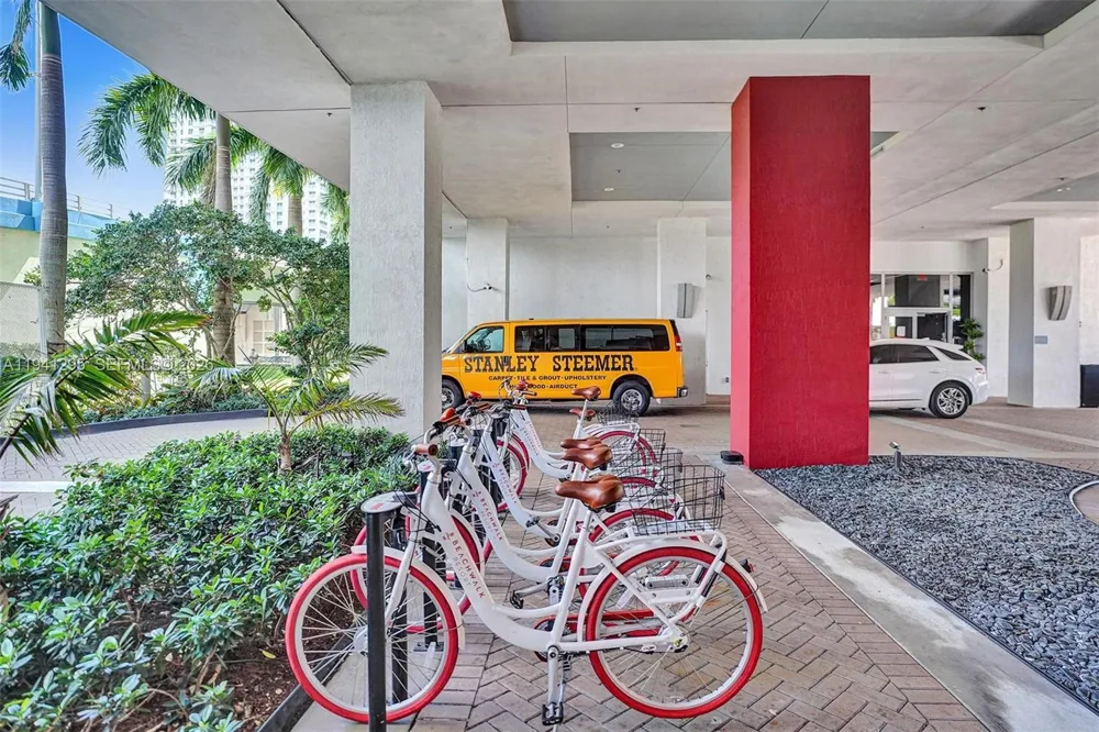 2600 E Hallandale Beach Blvd #T3303 Hallandale Beach, FL 33009