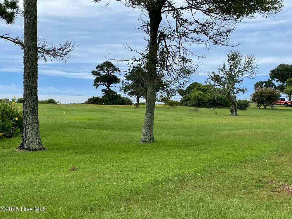 620 Seashore Dr Drive Atlantic, NC 28511
