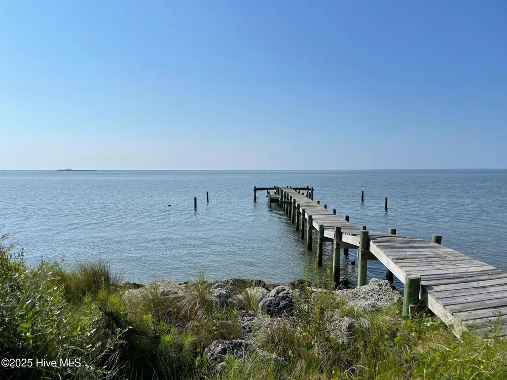 620 Seashore Dr Drive Atlantic, NC 28511