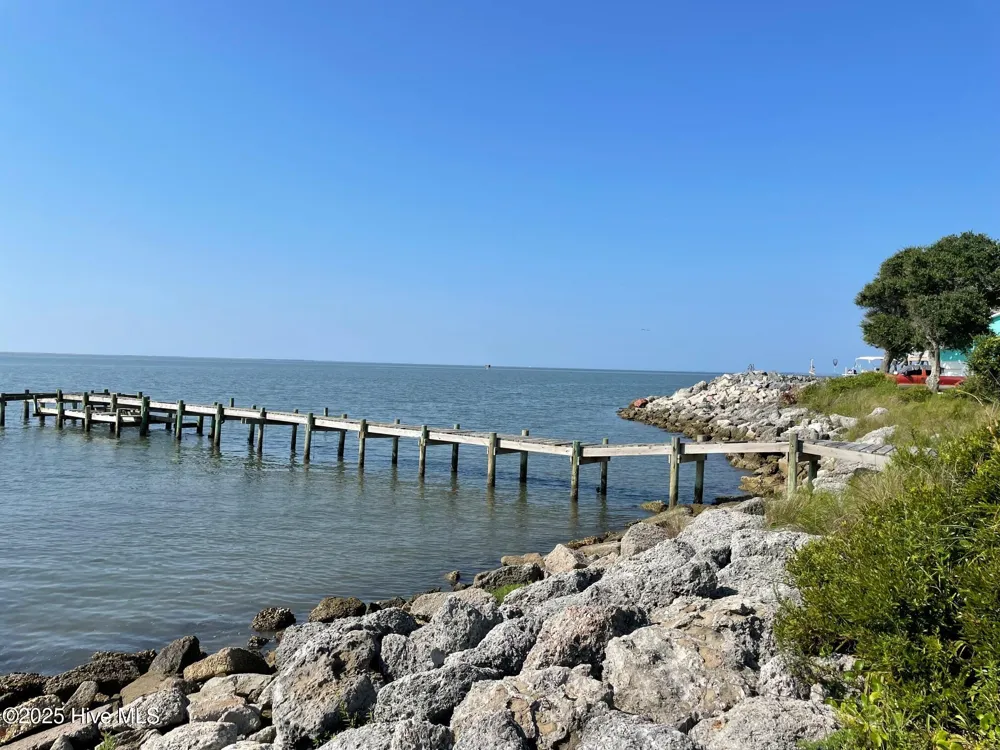620 Seashore Dr Drive Atlantic, NC 28511