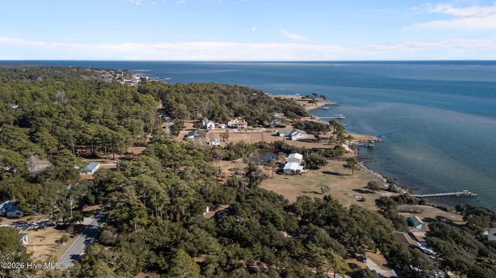 620 Seashore Dr Drive Atlantic, NC 28511