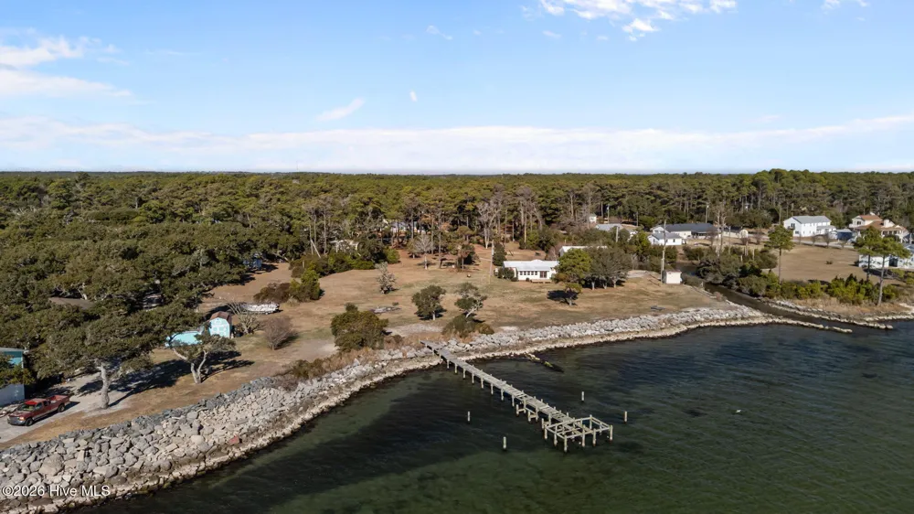 620 Seashore Dr Drive Atlantic, NC 28511