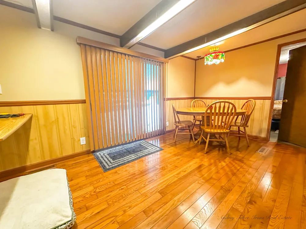 8933 E M 20 Newfield Township, MI 49421