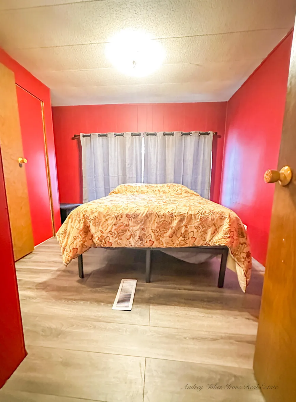 8933 E M 20 Newfield Township, MI 49421