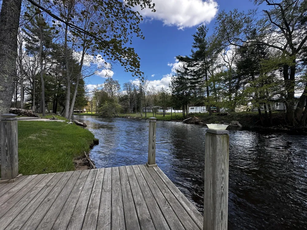 8933 E M 20 Newfield Township, MI 49421