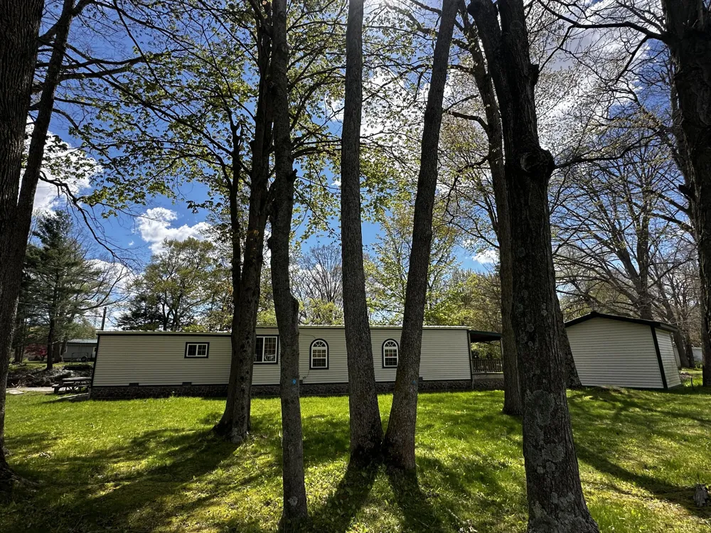 8933 E M 20 Newfield Township, MI 49421