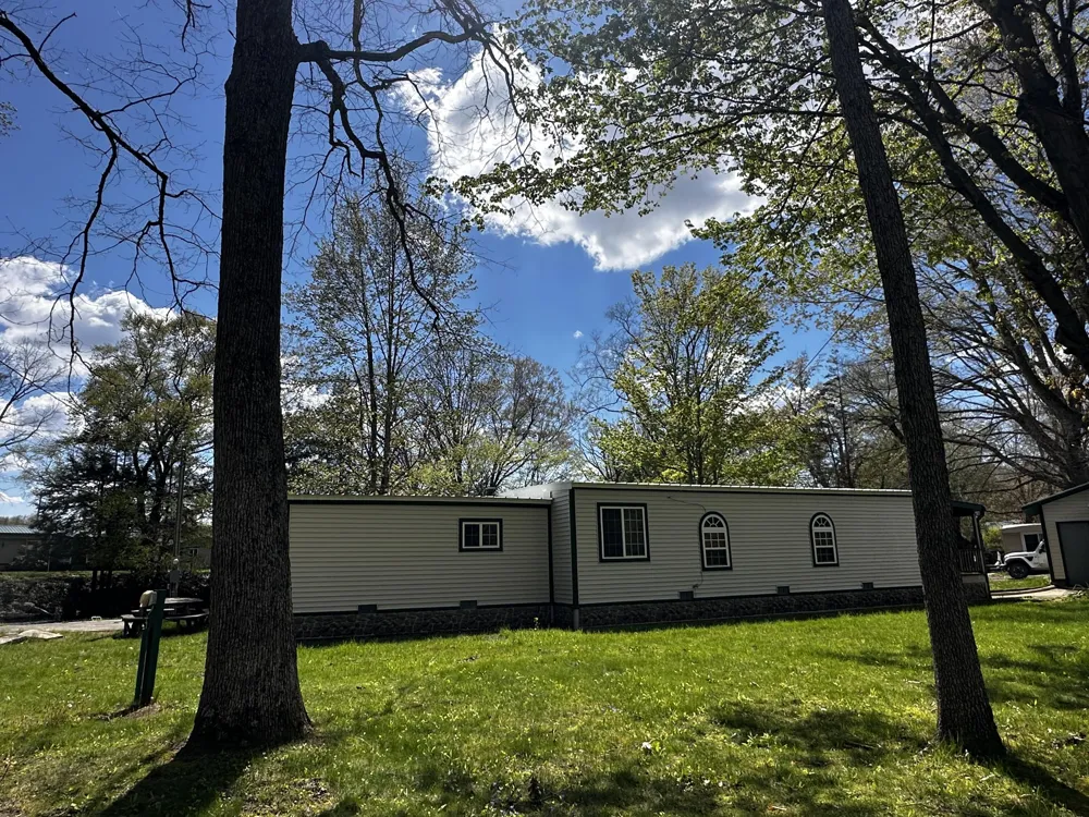 8933 E M 20 Newfield Township, MI 49421