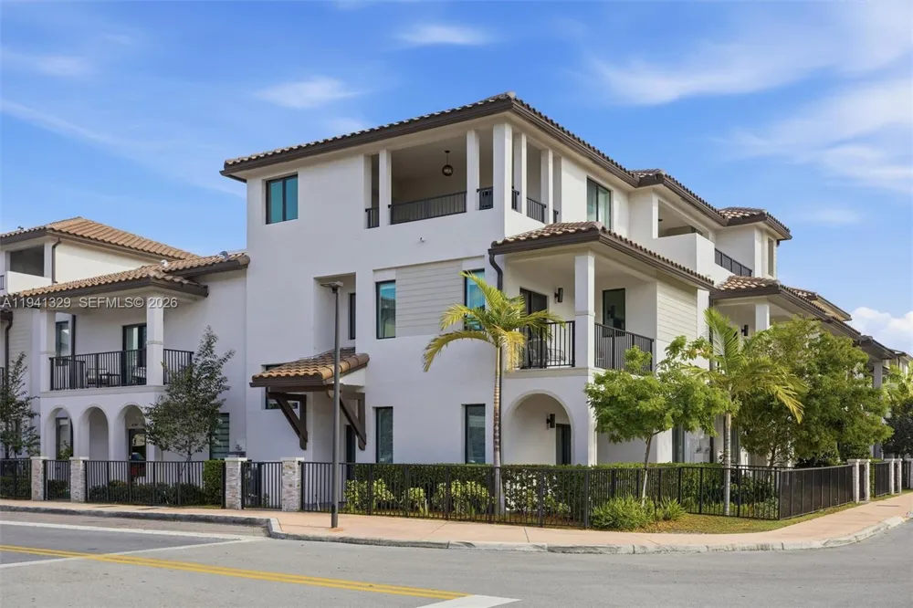 4250 NW 83rd Ave Doral, FL 33166