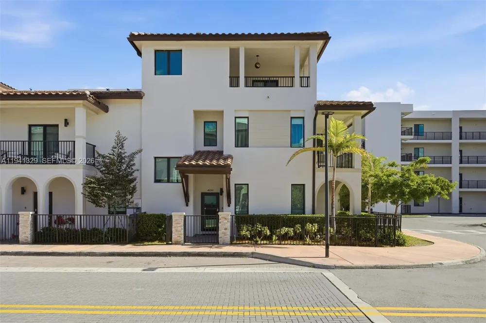 4250 NW 83rd Ave Doral, FL 33166