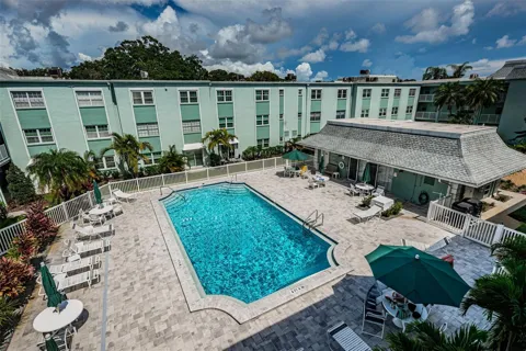 1706 BELLEAIR FOREST DRIVE #322