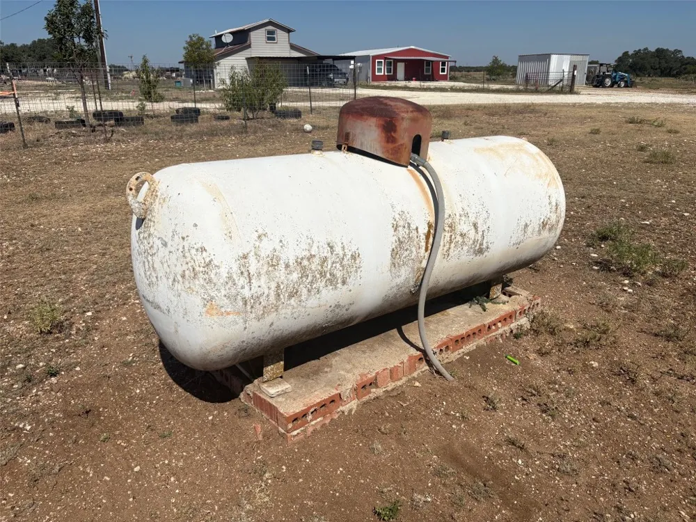 10817 County Road 272 Bertram, TX 78605