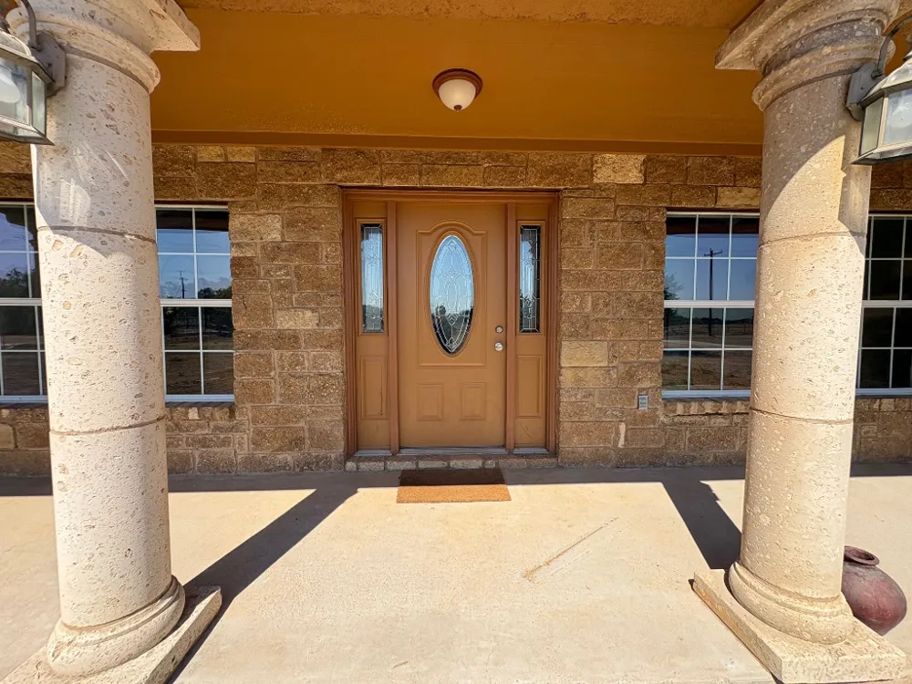 10817 County Road 272 Bertram, TX 78605