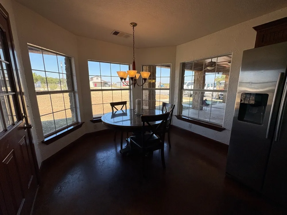 10817 County Road 272 Bertram, TX 78605
