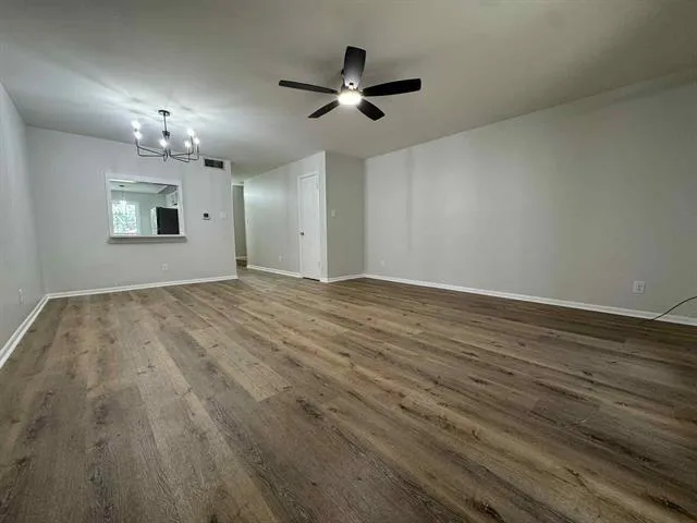 6349 Ivanhoe Lane Beaumont, TX 77706