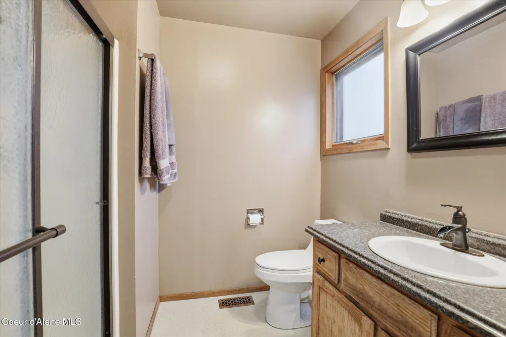 2455 W SEASONS ROAD Athol, ID 83801